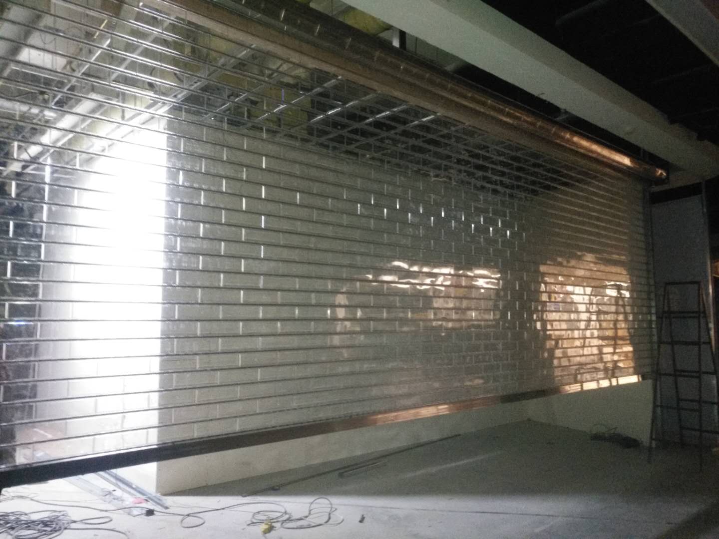 雙層鋁合金門(mén)窗具體有哪些特色優(yōu)勢(shì)？